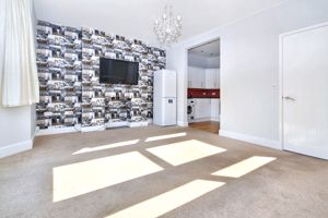 Living room 2 - click for photo gallery